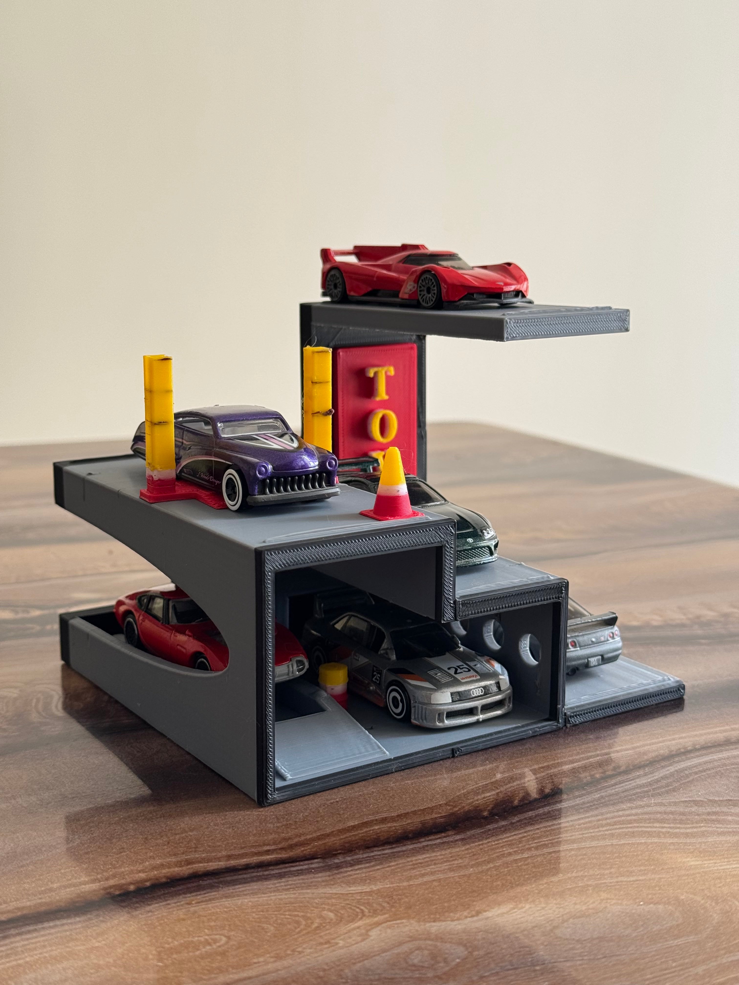 TOYO Garage Diorama (1:64 Scale)